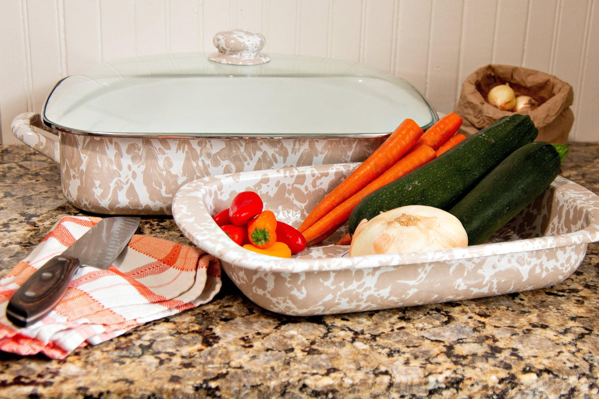 TP15 - Taupe Swirl Roasting Pan 2
